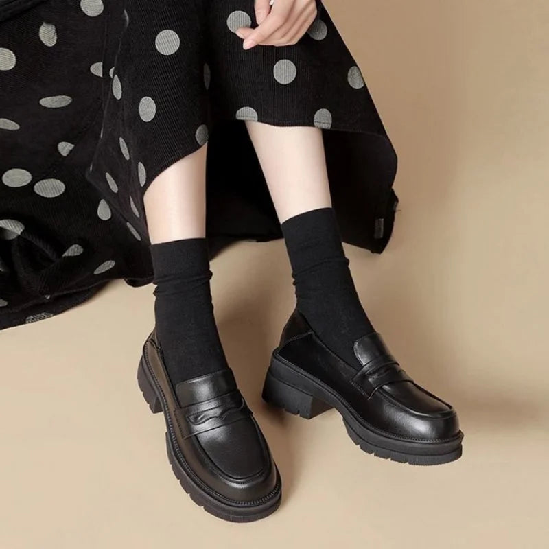 Women's Platform Loafers Fashionable  Retro Comfortable Design.