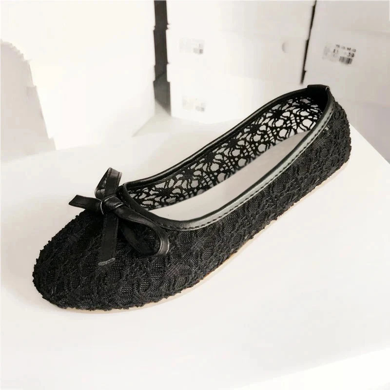 Women Fashion Slip On Cut Outs Flat Shoes