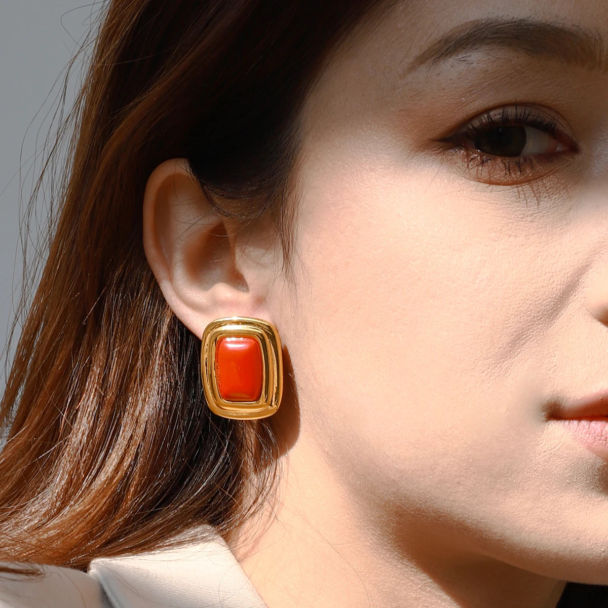 Uworld Retro Gold Color Stainless Steel Red Agate Ear Studs