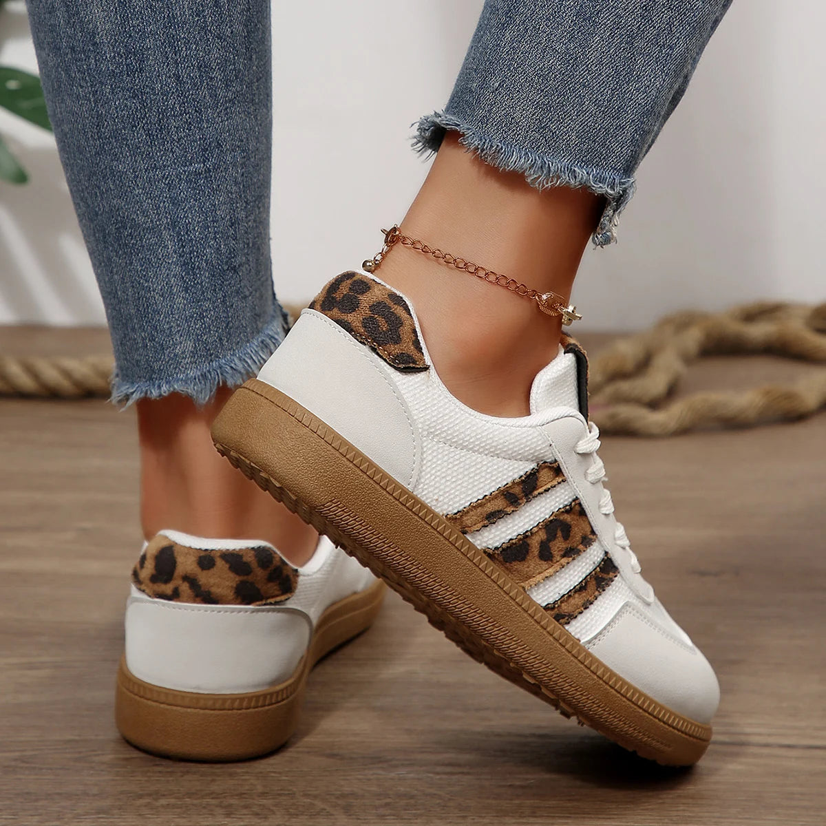 Women Comfortable Casual Sneakers