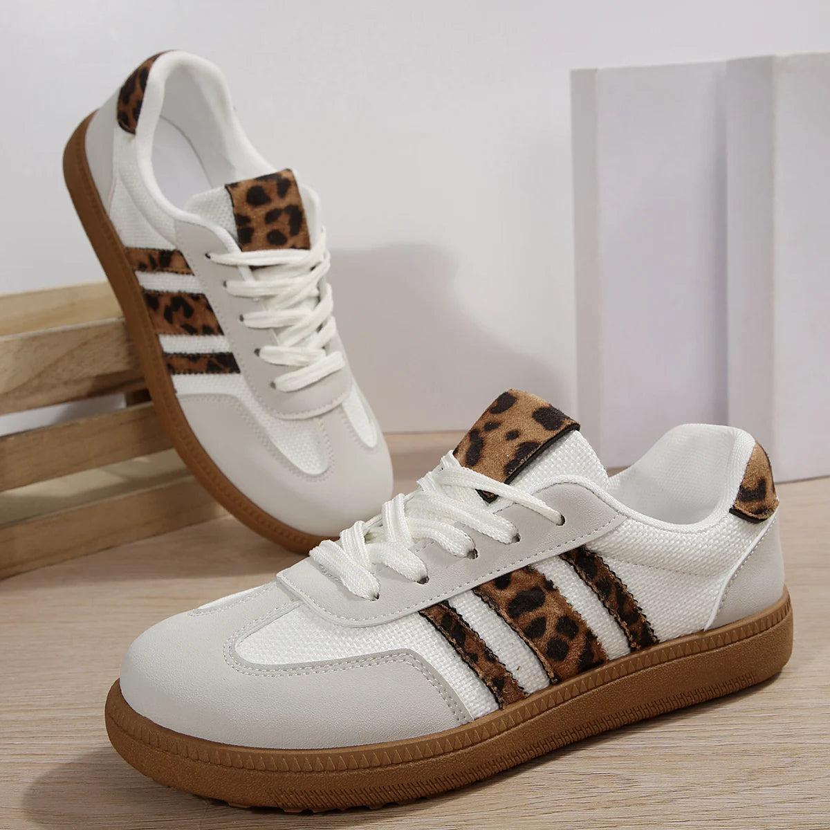 Women Comfortable Casual Sneakers