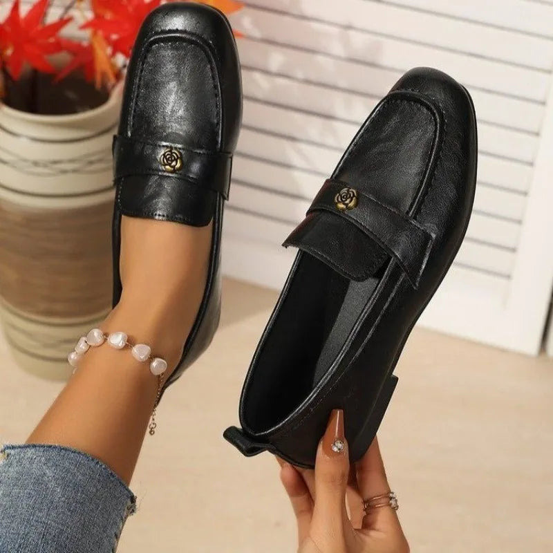 Women's Leather Flat Loafers with Gold-Tone