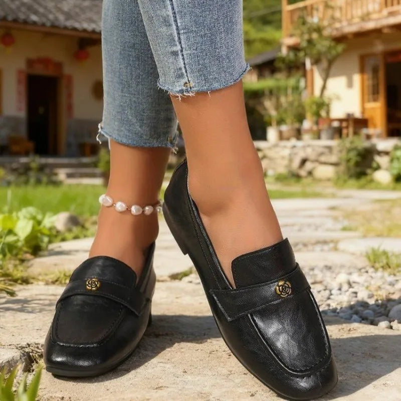 Women's Leather Flat Loafers with Gold-Tone