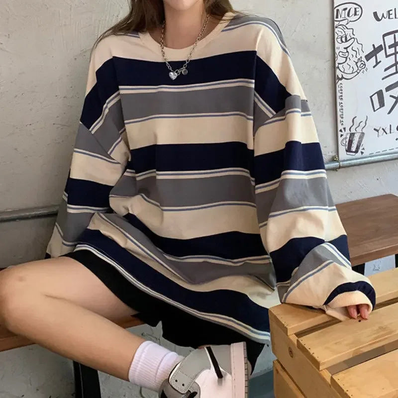 Woman  Sweatshirt Long Sleeves Tee Loose Couple Graphic stripe T-shirt