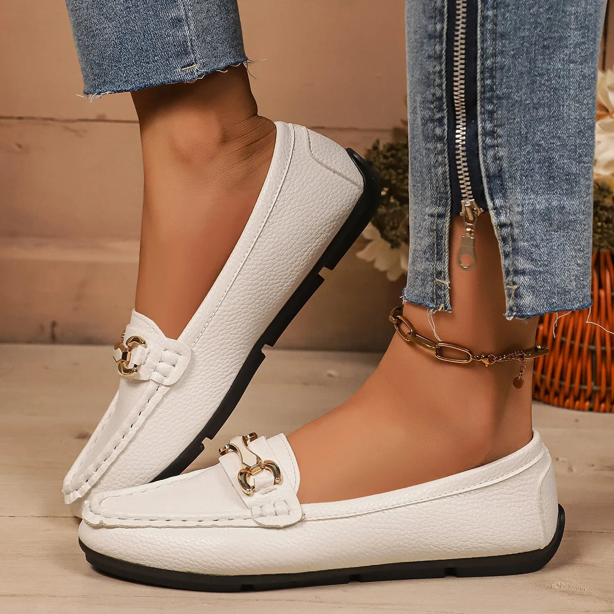 Women Flats  Slip on Round Toe Solid Flat Loafers