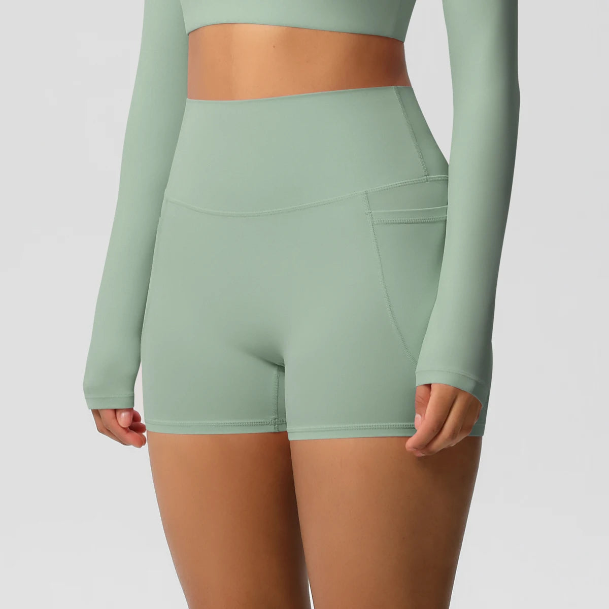 Women Pocketed Yoga Legging Shorts