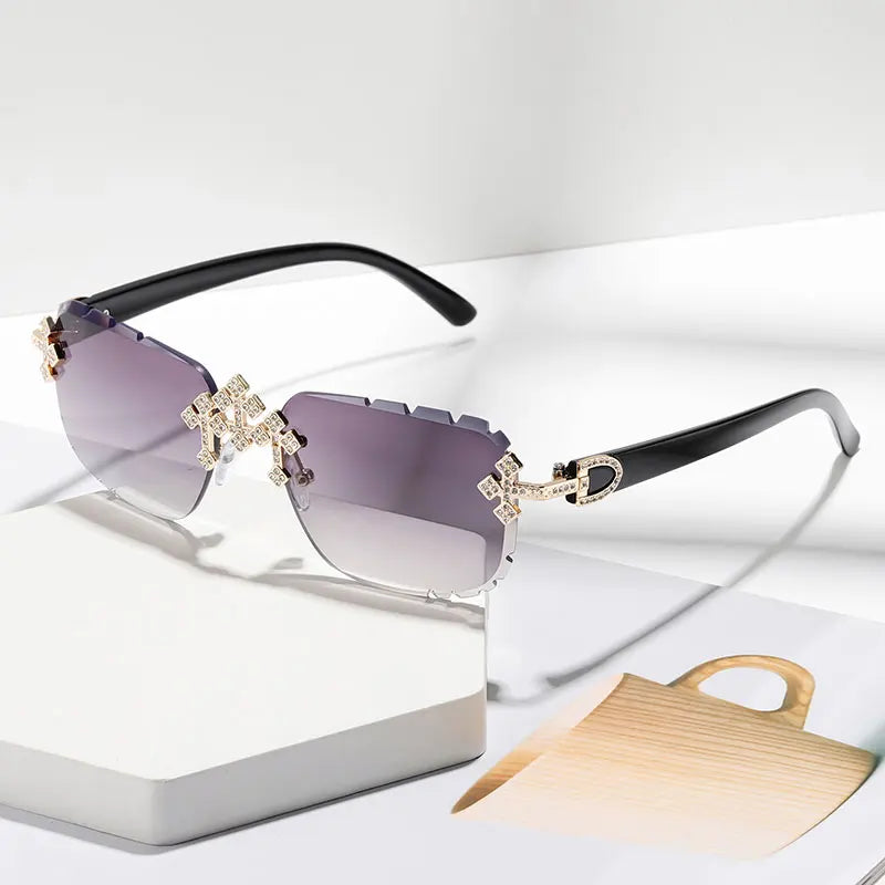 New Frameless Fashion Glasses for Men and Women, High-Definition Lenses with Textured Rhinestone Inlays