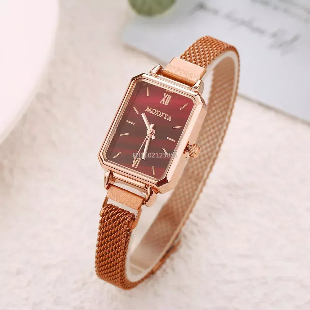 Women Watches Fashion Square Ladies Quartz Watch