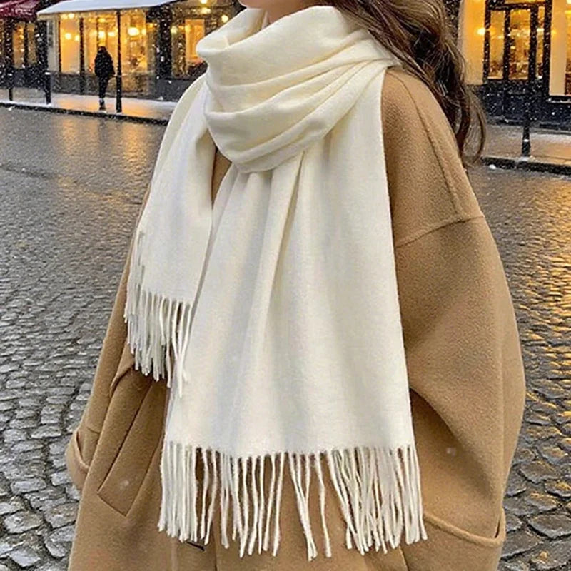 Ladies' tassel white scarf! Thick and warm