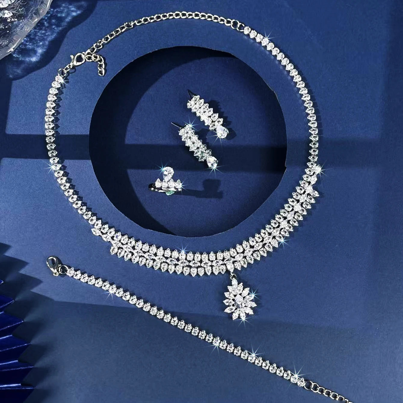 5pcs/set Gorgeous copper base inlay sparkling zircon women's jewelry set