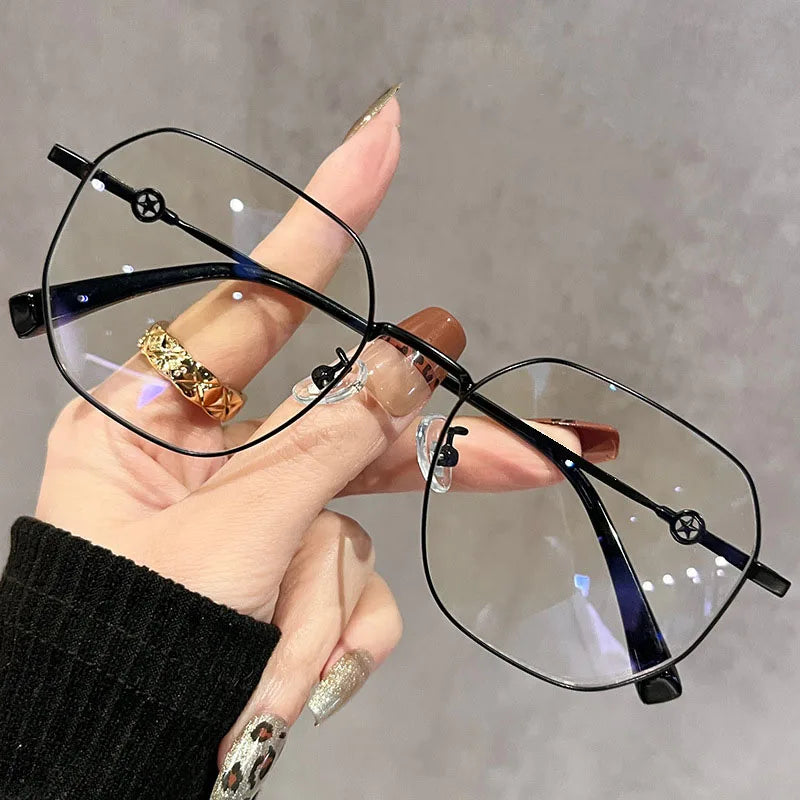 Fashionable Trendy Glasses For Women With Polygonal Glasses