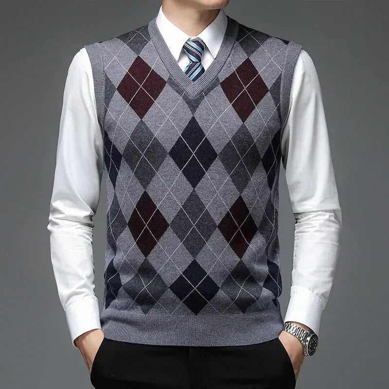Men's Casual Knitted Wool Sweater Vest V-neck Knit Pullover