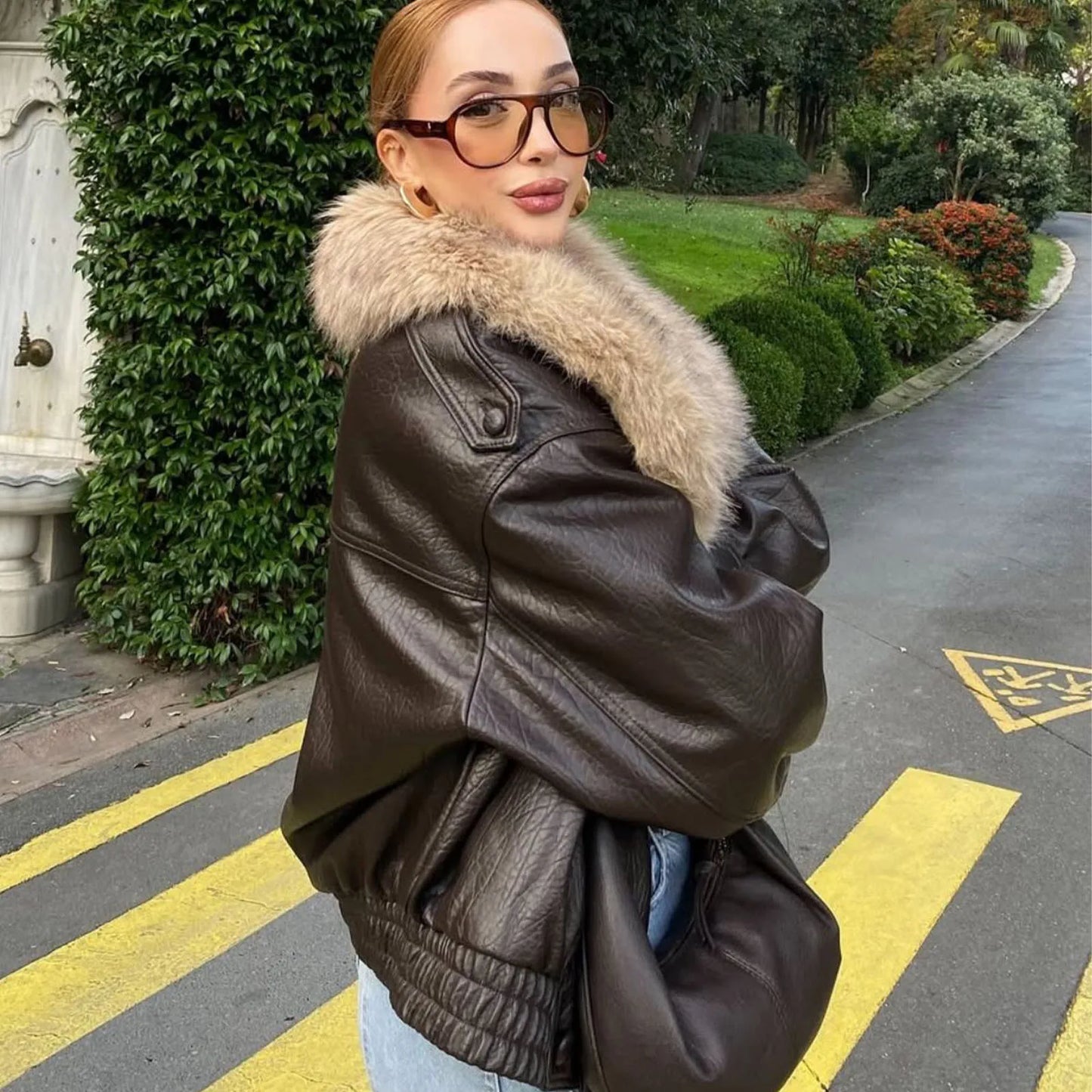 Elegant Coats Brown Fur Jacket With Large Fur