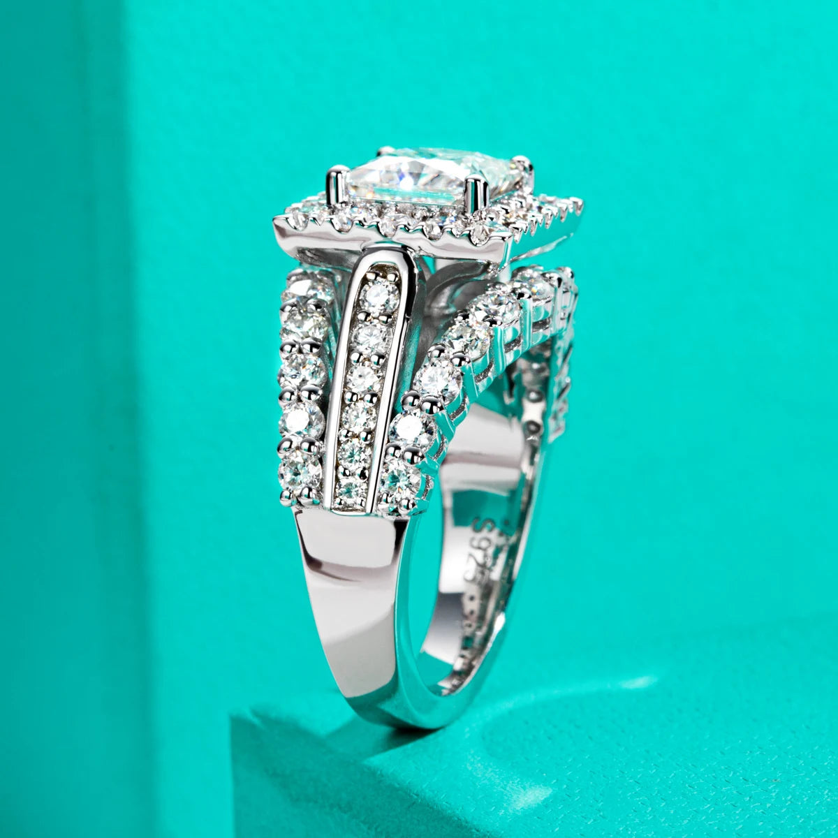 Moissanite Engagement Ring Silver Luxurious Women's Jewelry