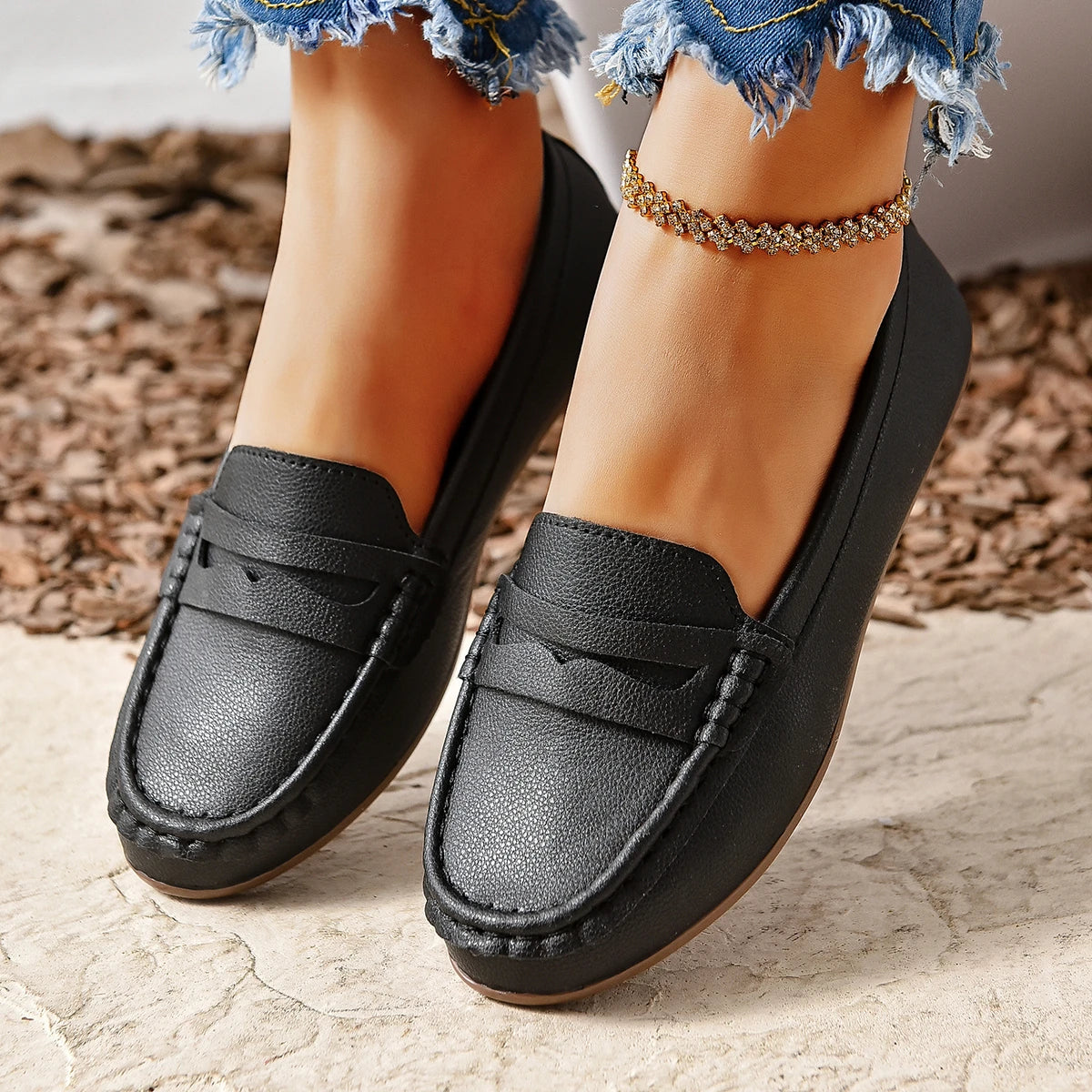 New Flats Shallow Loafers Women Walking Casual Shoes
