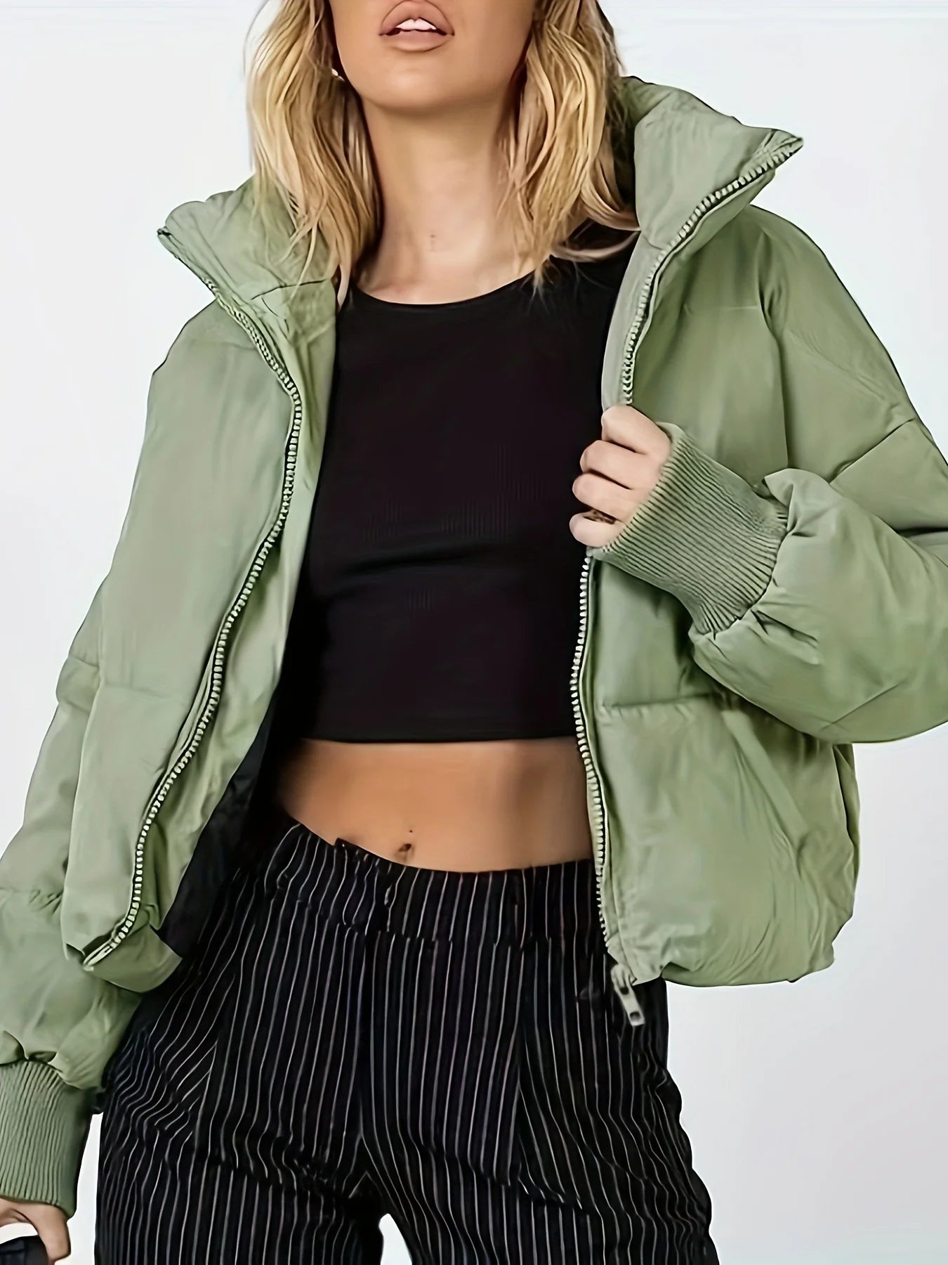 Thickened Oversized Cropped Puffer Jacket