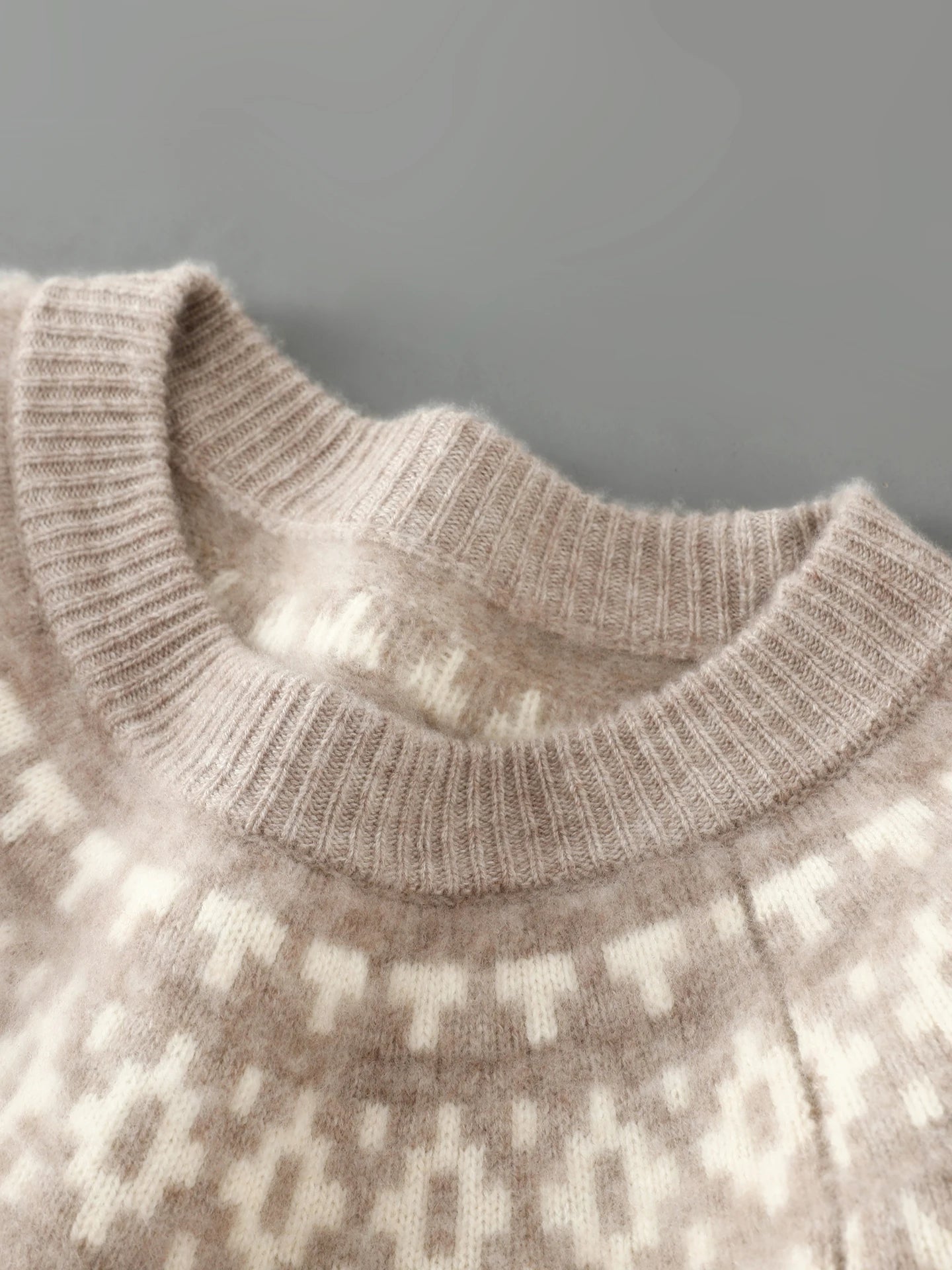 Merino Wool Pullover Sweater O-neck Fair Isle Jacquard