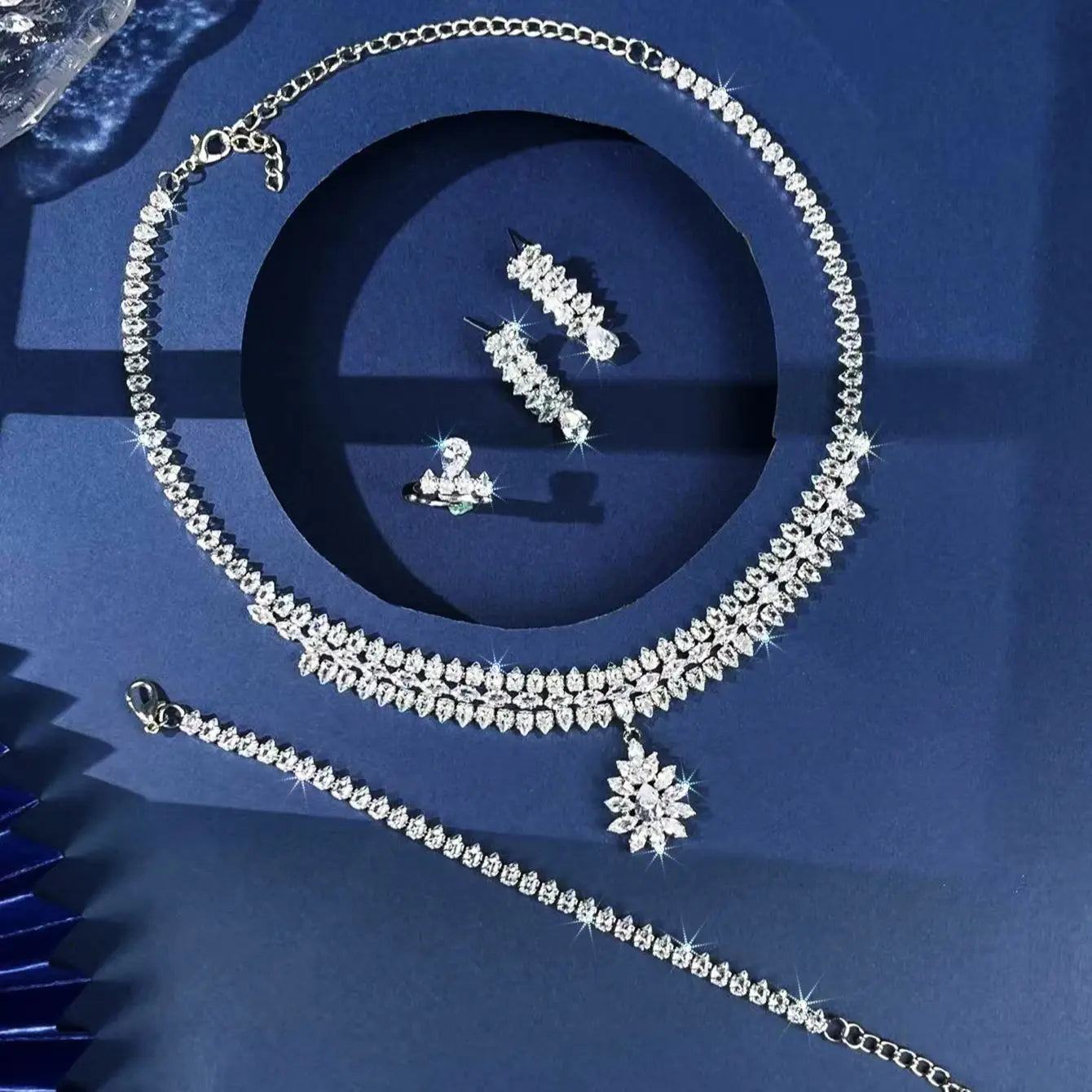 5pcs/set Gorgeous copper base inlay sparkling zircon women's jewelry set