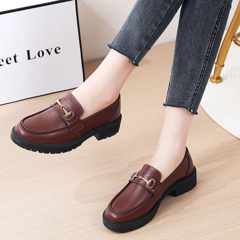 Casual Leather Flat comfortable Mom Shoe