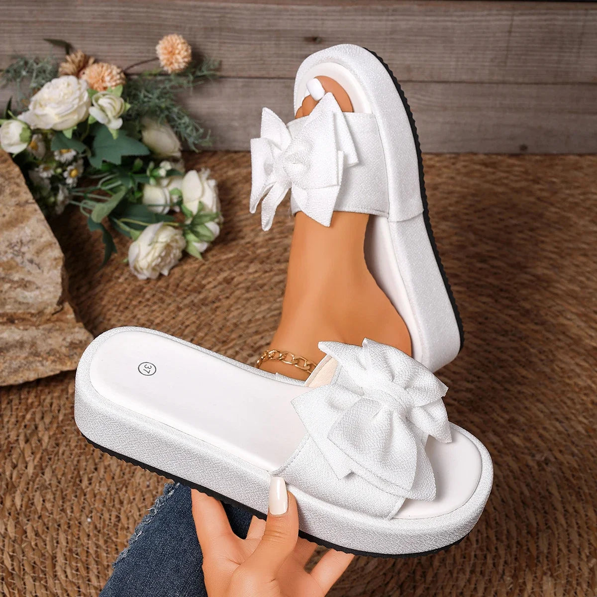 Women Slippers Casual Lightweight Fashion Outdoor Flat Women Shoes