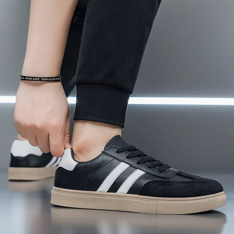 Men Sneakers 2025 Spring New Luxury Flat Loafers Comfortable Slip on Soft Sneakers Lightweight Outdoor Shoes for Men