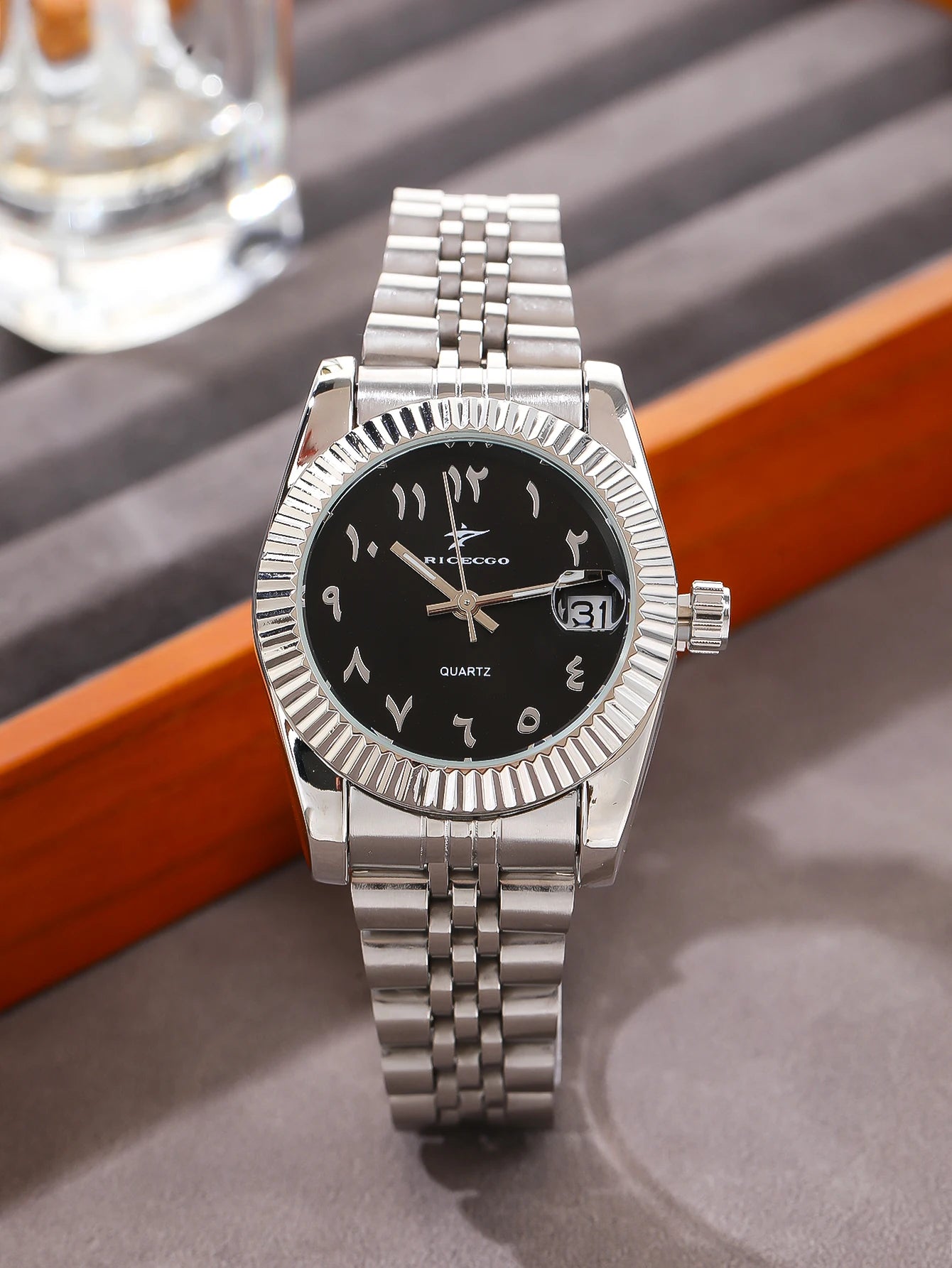 Women's Fashion Round Wristwatches Luxury