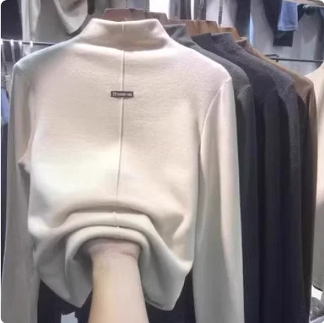 Design Sensation Knitted Woolen Cardigan