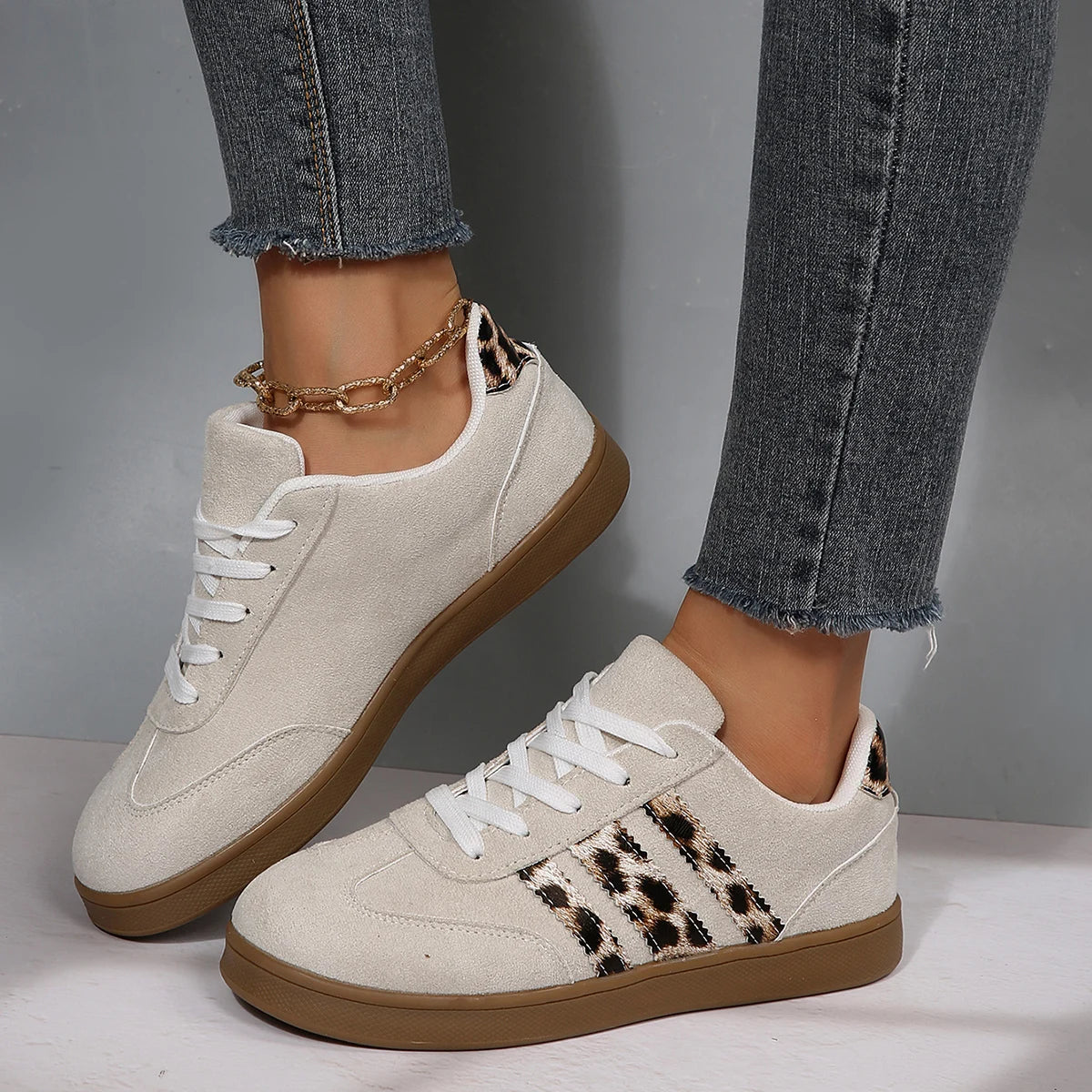 Women Sneakers Flat Loafers Comfortable Slip on Soft Sneakers