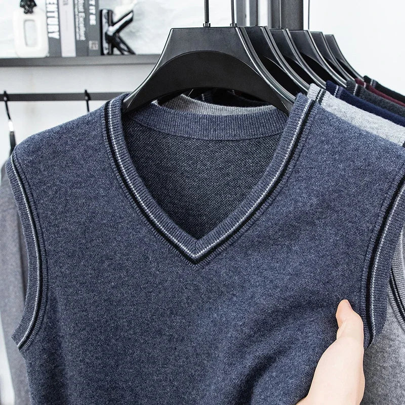 Men's  Casual Sweater Vest  Fashionable Knitwear