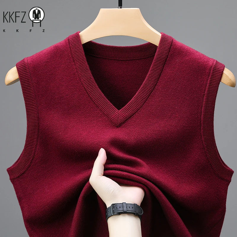 Men's  Casual Sweater Vest  Comfortable  Outerwear - Fashionable Knitwear for Men