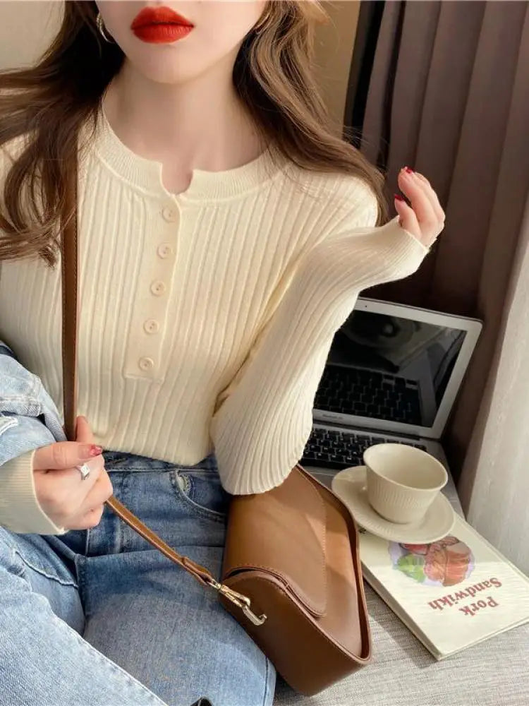 Knitted Women Sweater O-neck Button Pullovers Spring