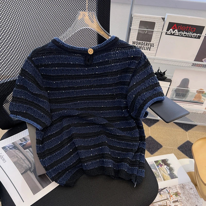 Vintage women's knitwear short-sleeved shirt