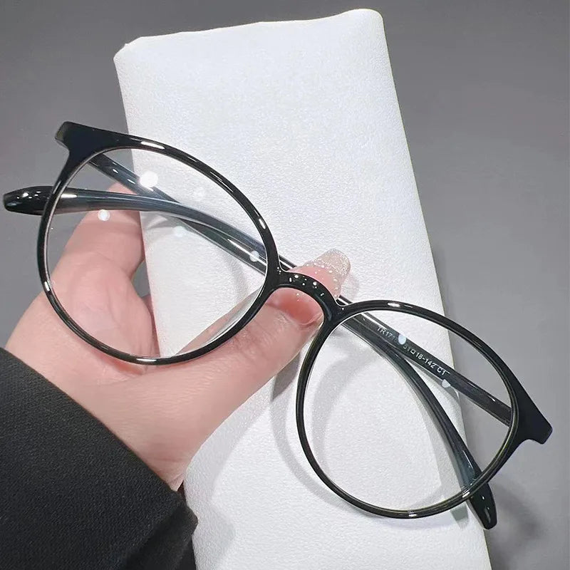 Women's Trendy Myopia Glasses Ladies Small Round Frame
